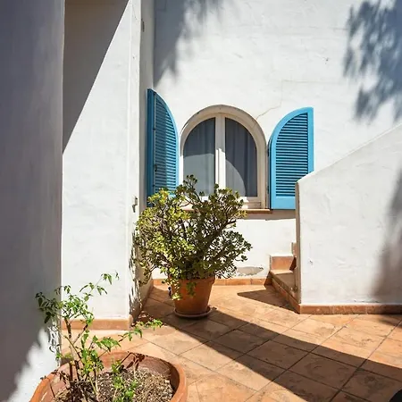 펜션 Villa Simius *